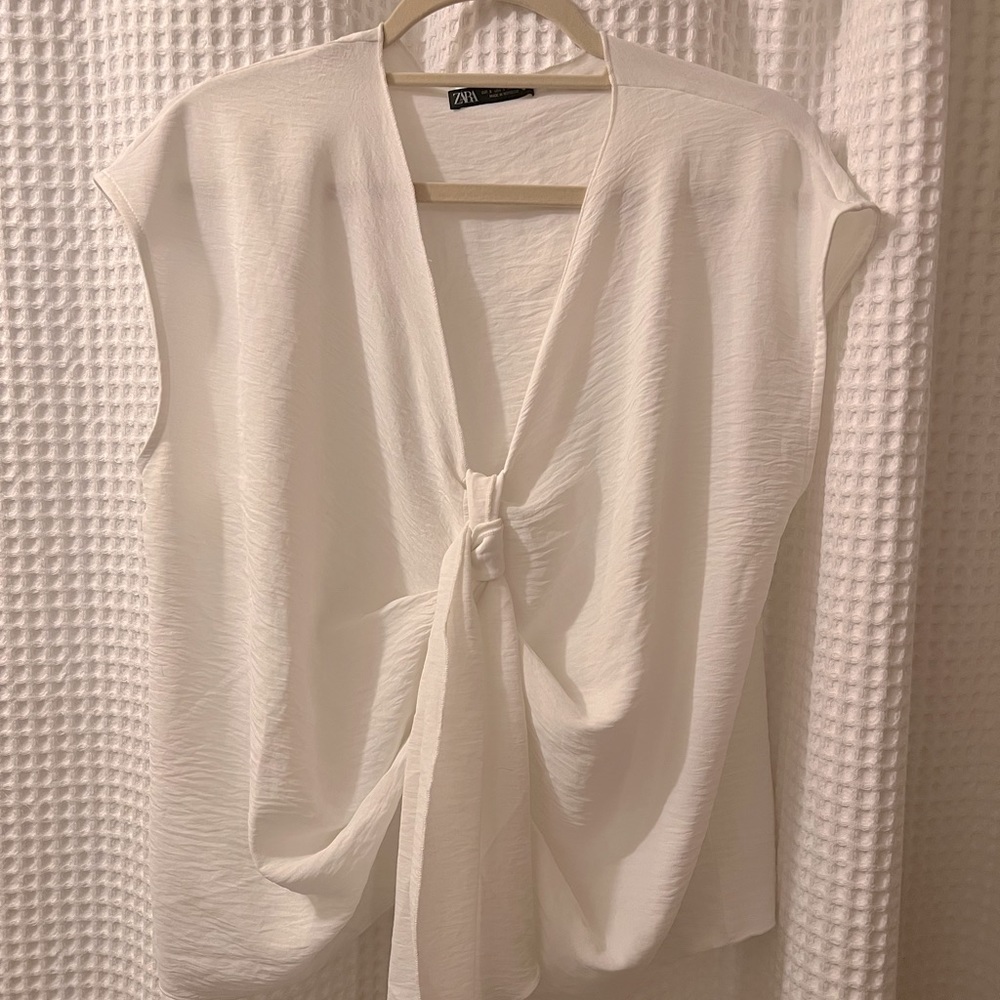 Zara Sleeveless Blouse